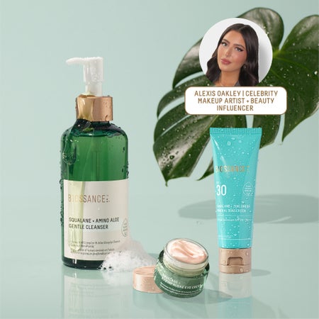 Alexis Oakley's Perfecting Makeup Prep Routine Image 1